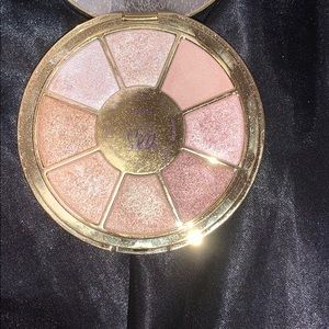 Tarte rainforest of the sea eyeshadow pallete